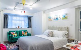 The Studio @ 93 Bernard Rd